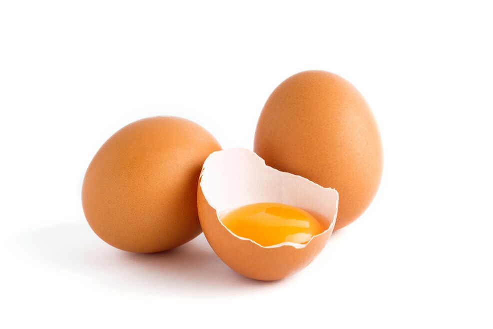 Eggs have a low calorie content, but fill you up for a long time. 