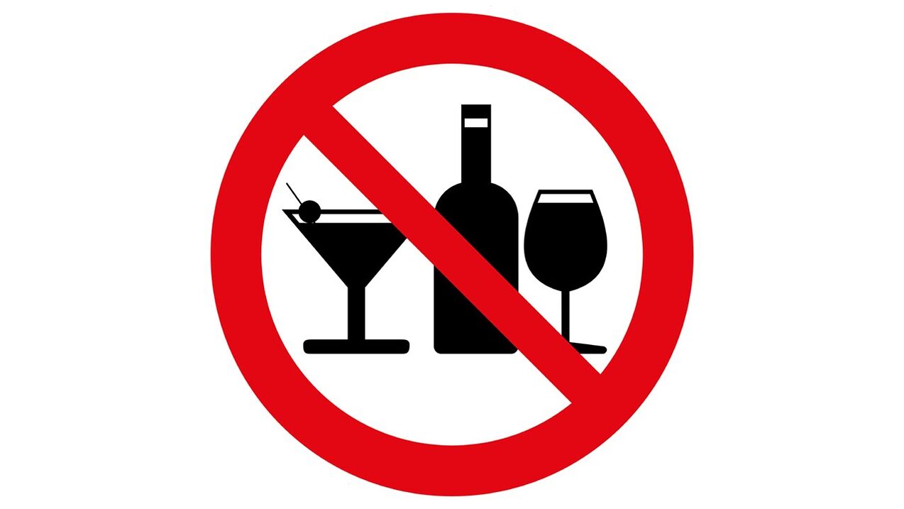 Drinking alcoholic beverages is prohibited on the Dukan Diet