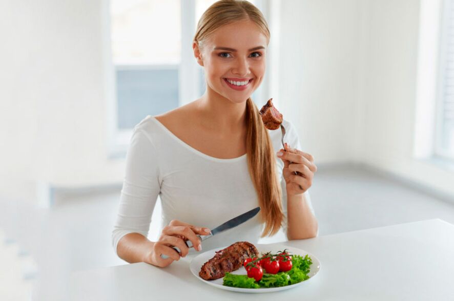 During the Alternating period of the Dukan diet, you need to eat protein and vegetable dishes